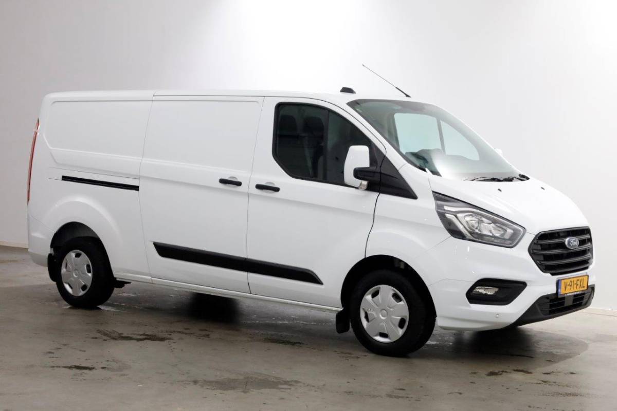 Ford Transit Custom Ford Transit Custom 2.0 TDCI 130pk L2H1 Trend Camera/Carplay 06-2022