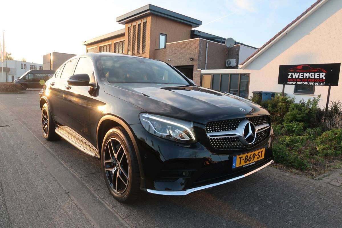 Mercedes-Benz GLC Mercedes GLC-klasse Coupe 300 4MATIC AMG|SCHUIFDAK|BURMESTER|SFEER VERLICHTING|CAMERA|DEALER ONDERHOUDEN