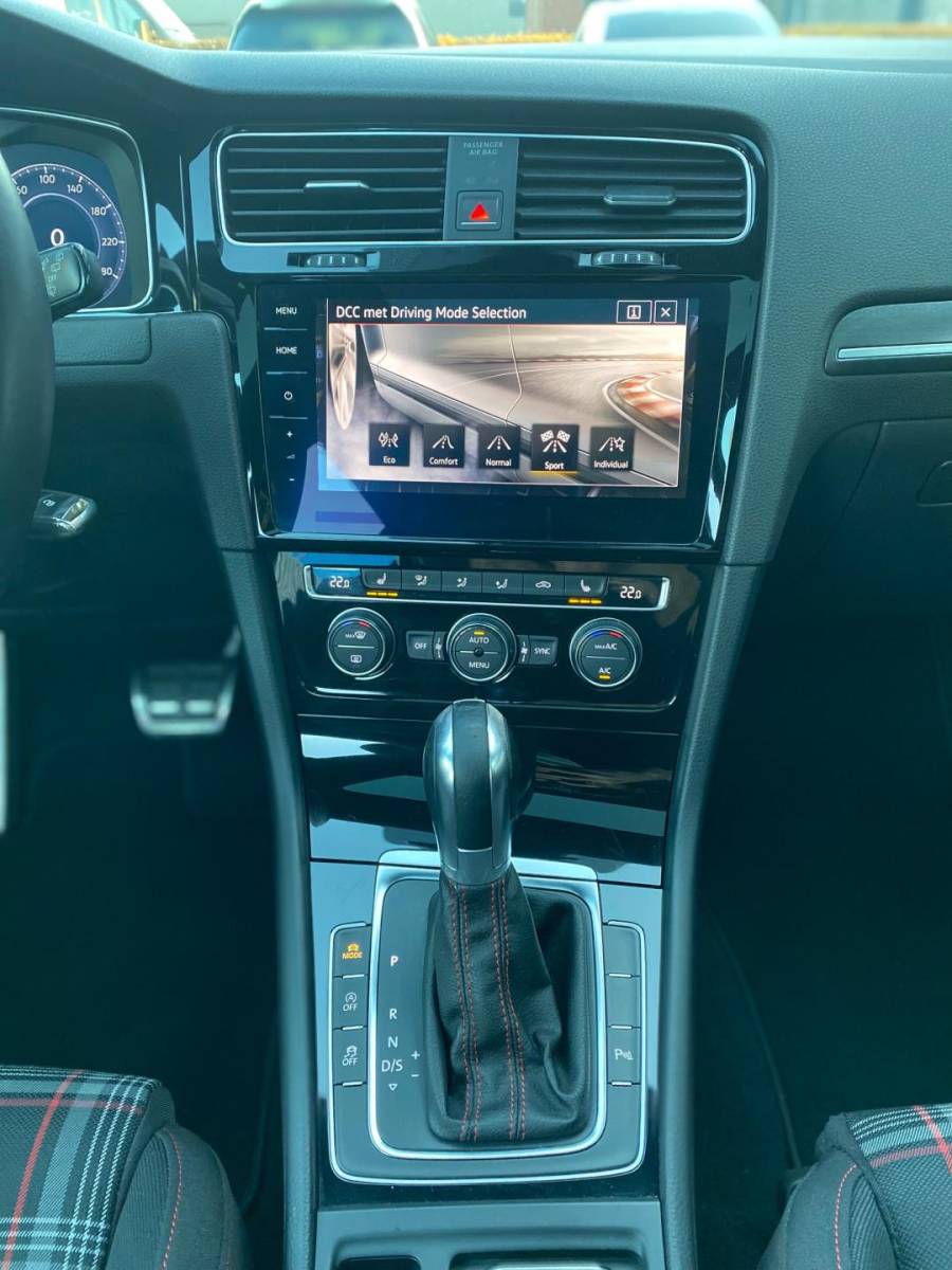 Volkswagen Golf Volkswagen GOLF 2.0 TSI GTI Performance – PANORAMA/ACC/FULL!