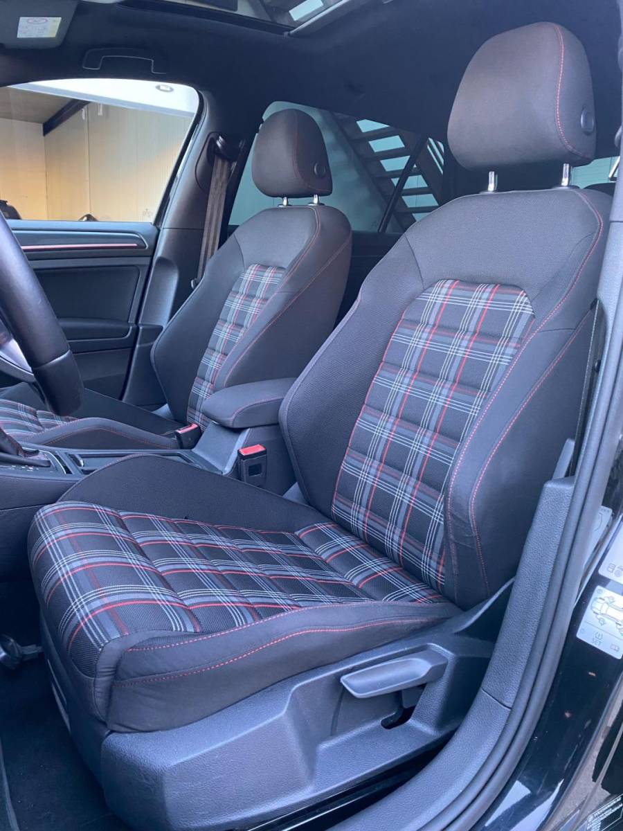Volkswagen Golf Volkswagen GOLF 2.0 TSI GTI Performance – PANORAMA/ACC/FULL!