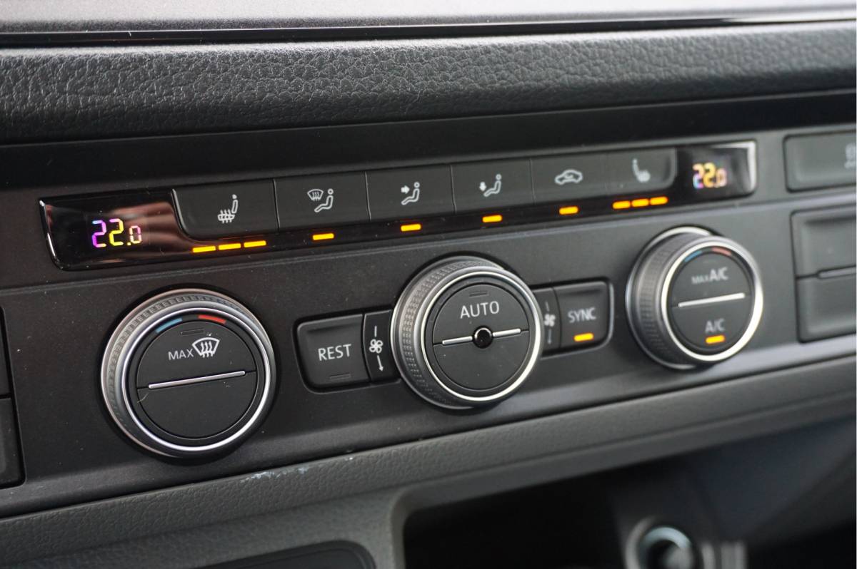 Volkswagen Crafter Volkswagen Crafter 35 177PK L3H2 AUT BPM VRIJ!! Navi, Cam, ACC, LED, Dual Tone Lak!! NR. 872