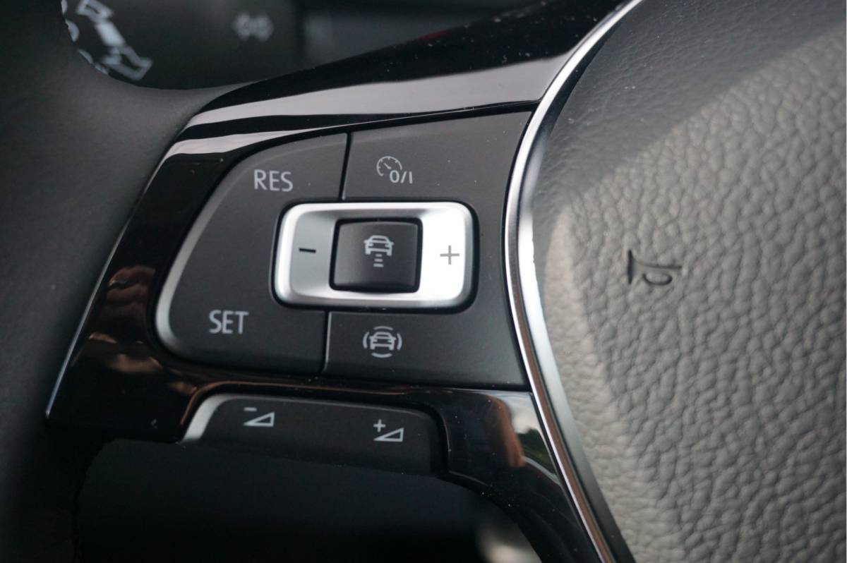 Volkswagen Crafter Volkswagen Crafter 35 177PK L3H2 AUT BPM VRIJ!! Navi, Cam, ACC, LED, Dual Tone Lak!! NR. 872