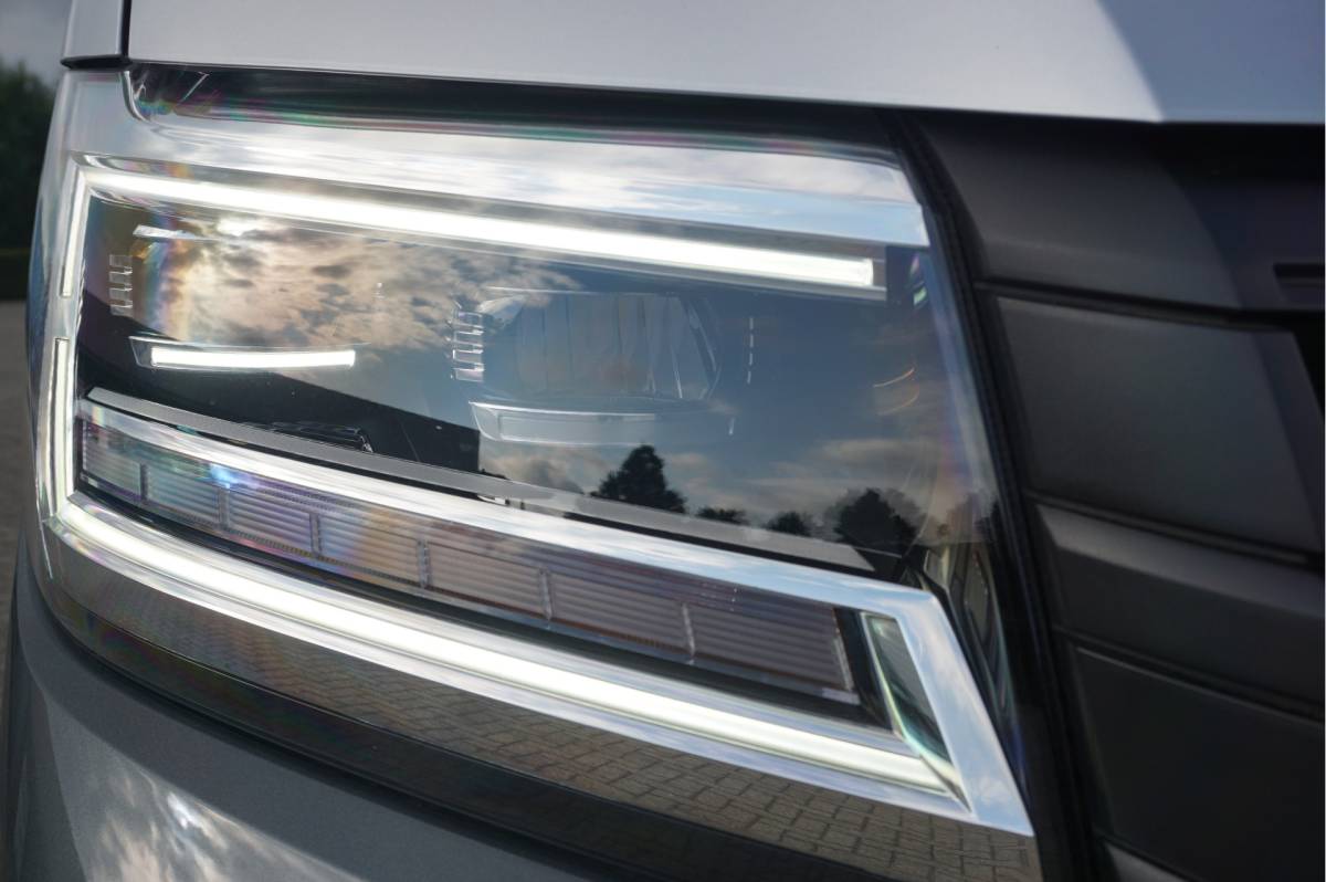 Volkswagen Crafter Volkswagen Crafter 35 177PK L3H2 AUT BPM VRIJ!! Navi, Cam, ACC, LED, Dual Tone Lak!! NR. 872