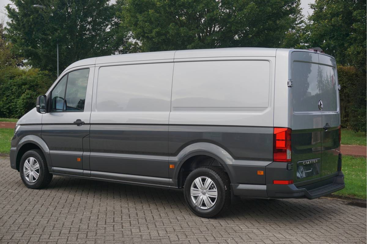 Volkswagen Crafter Volkswagen Crafter 35 177PK L3H2 AUT BPM VRIJ!! Navi, Cam, ACC, LED, Dual Tone Lak!! NR. 872