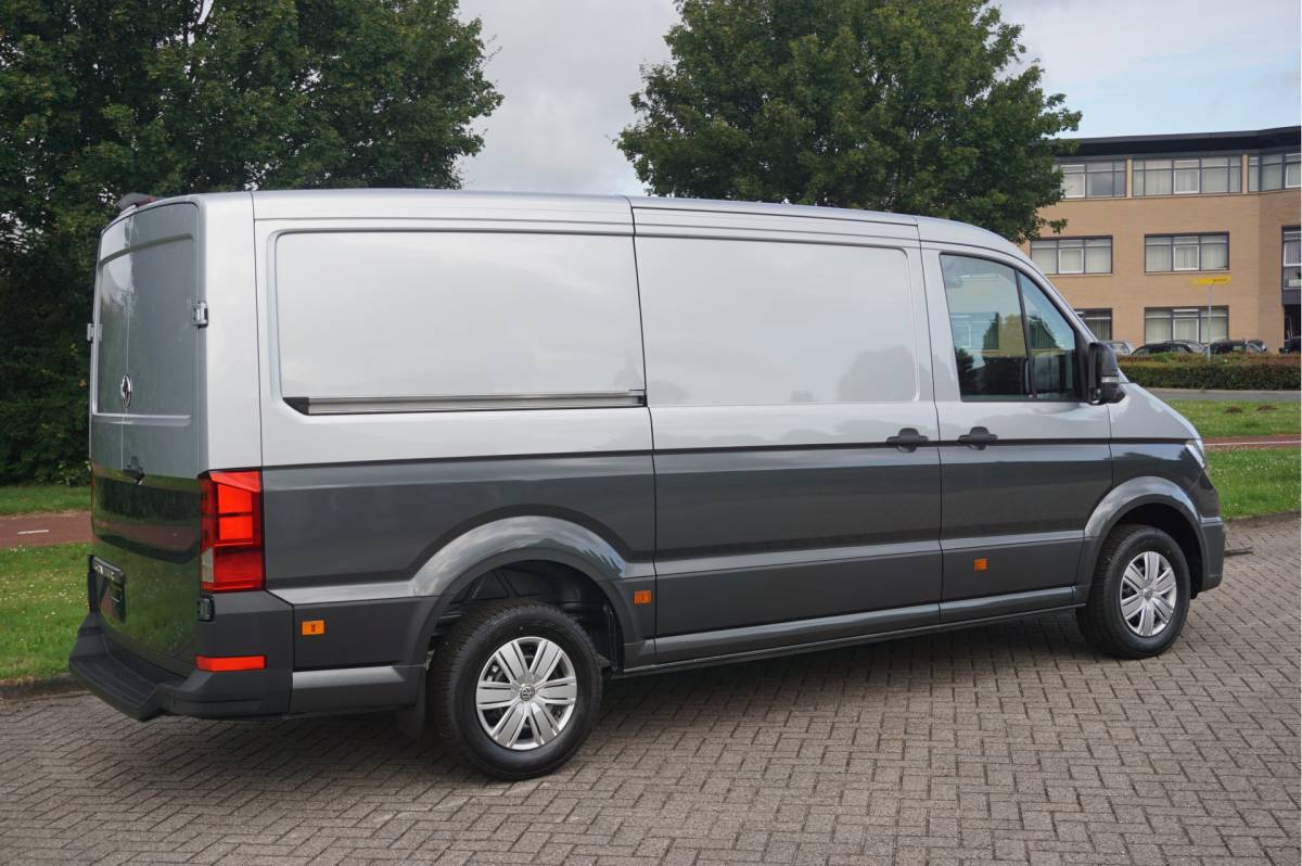 Volkswagen Crafter Volkswagen Crafter 35 177PK L3H2 AUT BPM VRIJ!! Navi, Cam, ACC, LED, Dual Tone Lak!! NR. 872