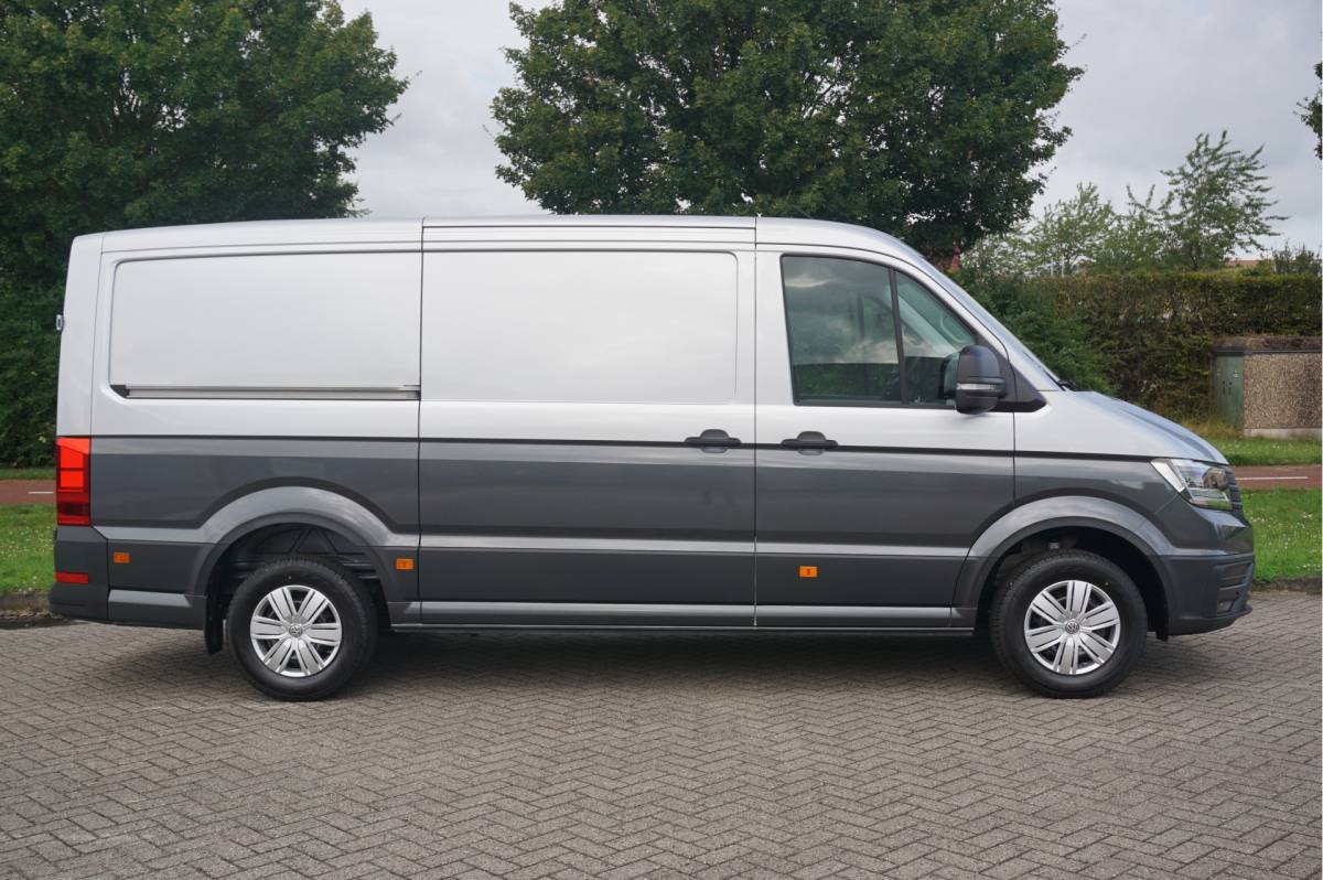 Volkswagen Crafter Volkswagen Crafter 35 177PK L3H2 AUT BPM VRIJ!! Navi, Cam, ACC, LED, Dual Tone Lak!! NR. 872