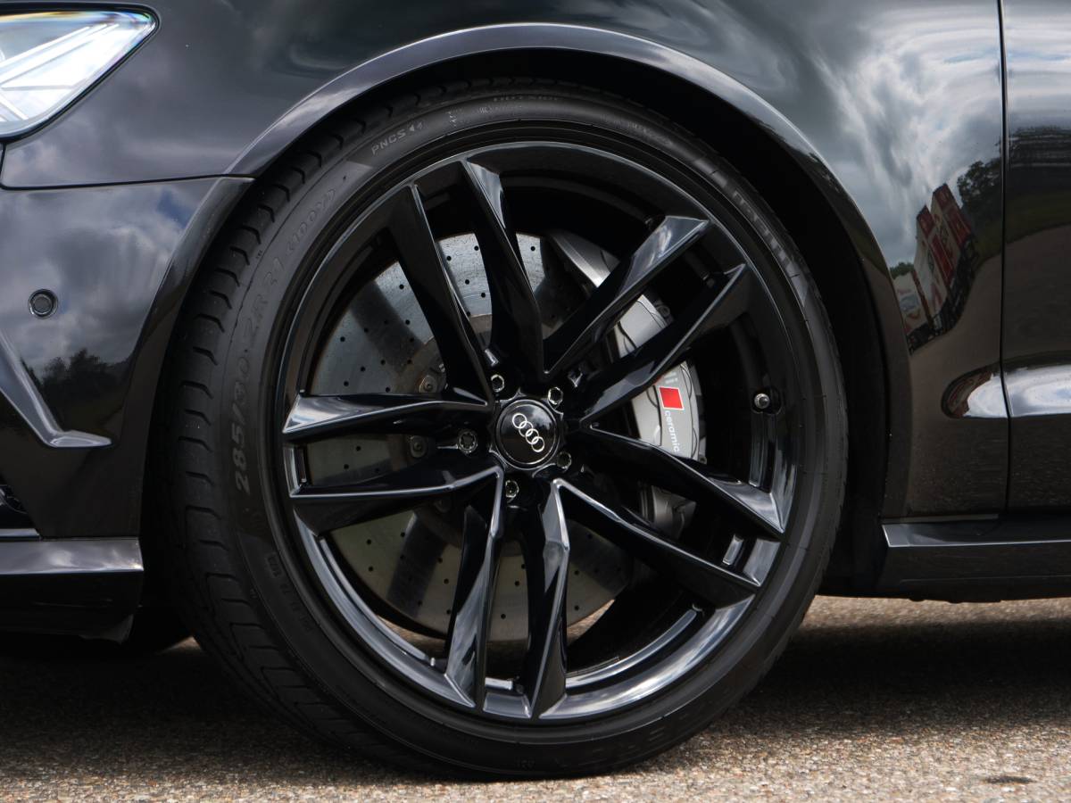 Audi RS6 Audi RS6 Avant 4.0 TFSI V8 Quattro | ABT | Bang&olufsen | Ceramic brake | head-up | night-vision..