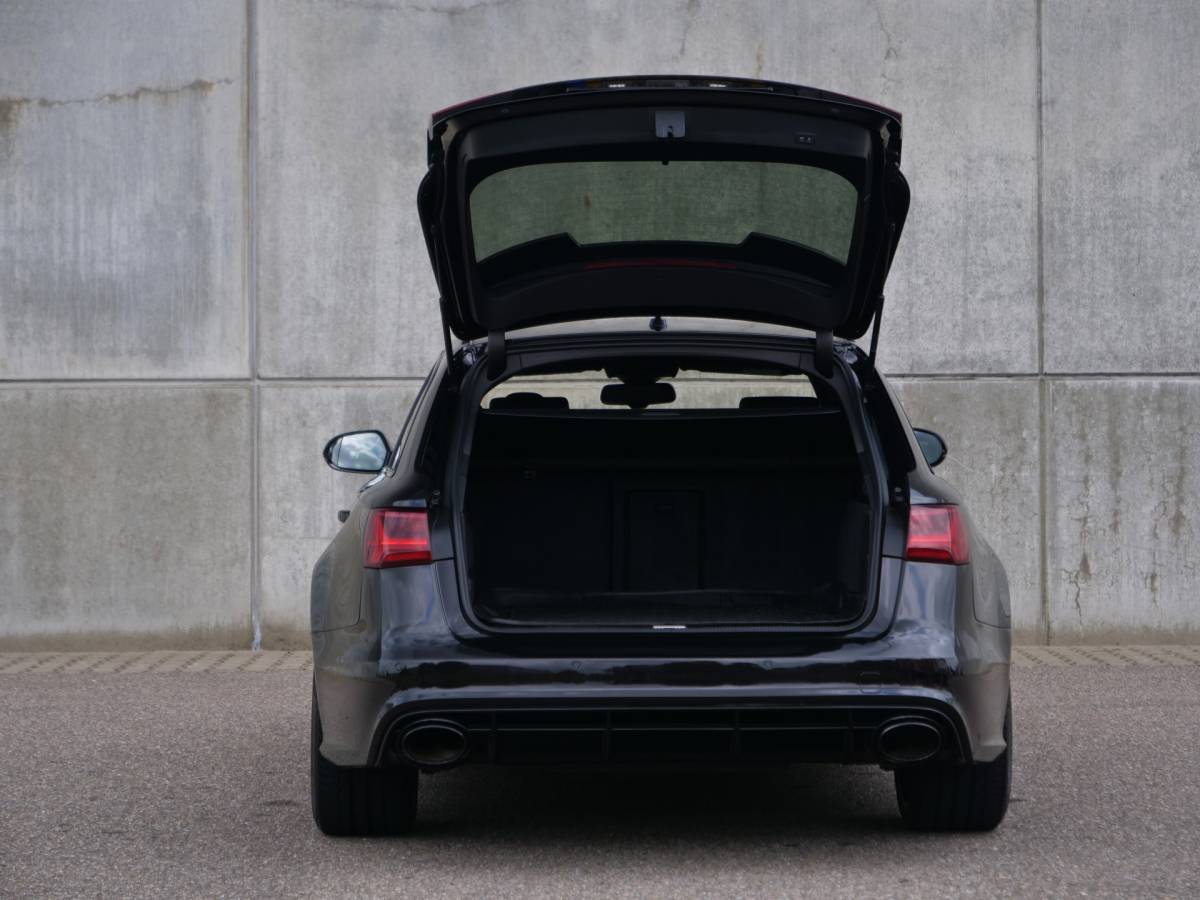 Audi RS6 Audi RS6 Avant 4.0 TFSI V8 Quattro | ABT | Bang&olufsen | Ceramic brake | head-up | night-vision..