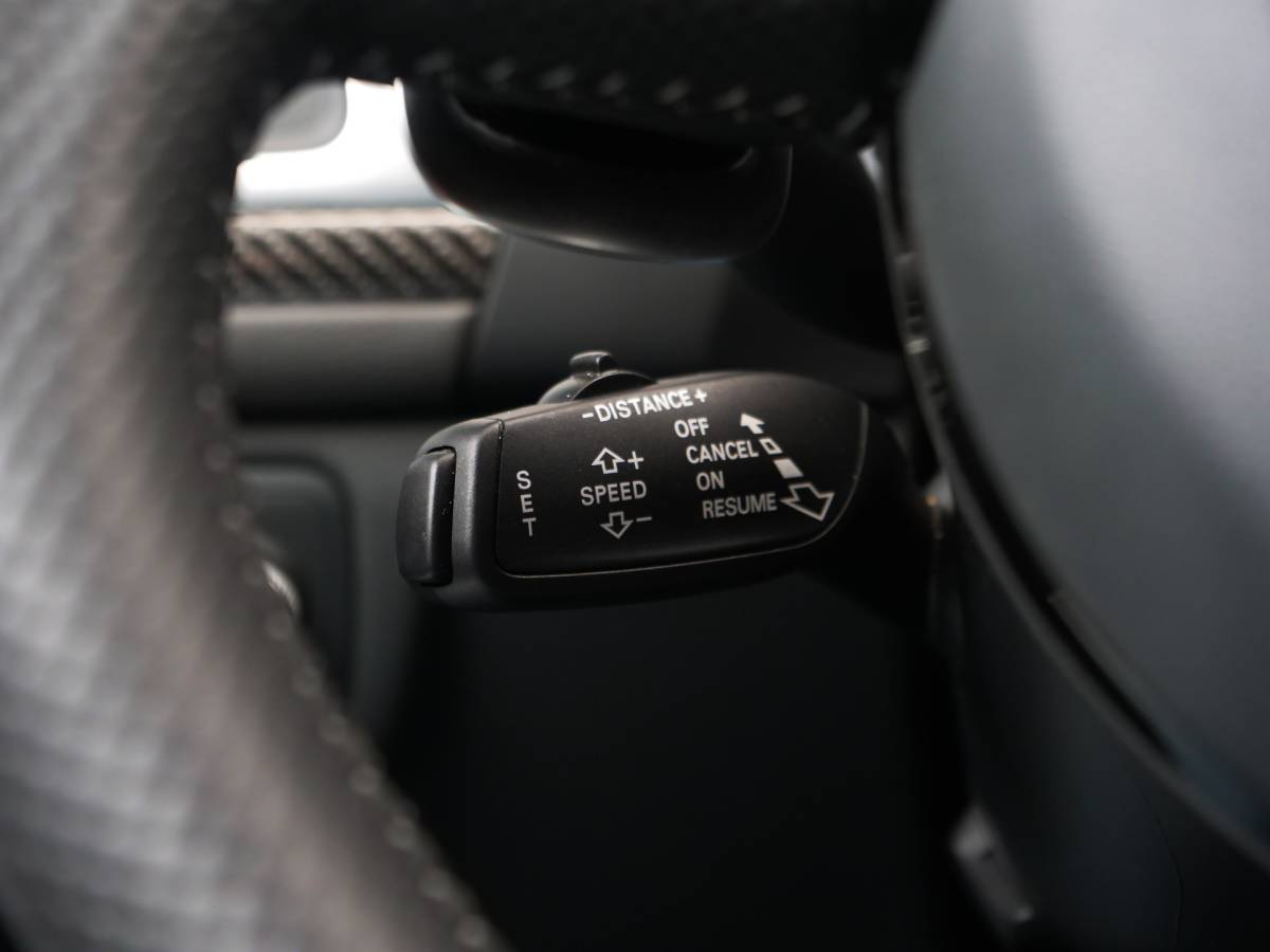 Audi RS6 Audi RS6 Avant 4.0 TFSI V8 Quattro | ABT | Bang&olufsen | Ceramic brake | head-up | night-vision..