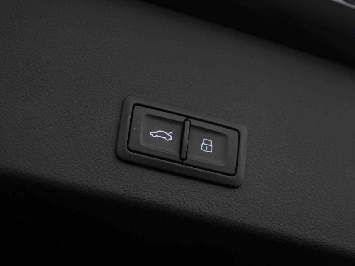 Audi RS6 Audi RS6 Avant 4.0 TFSI V8 Quattro | ABT | Bang&olufsen | Ceramic brake | head-up | night-vision..
