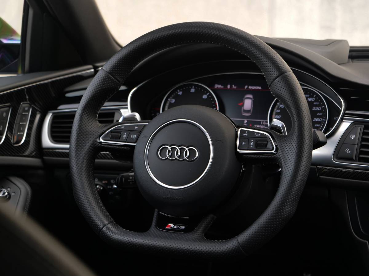Audi RS6 Audi RS6 Avant 4.0 TFSI V8 Quattro | ABT | Bang&olufsen | Ceramic brake | head-up | night-vision..