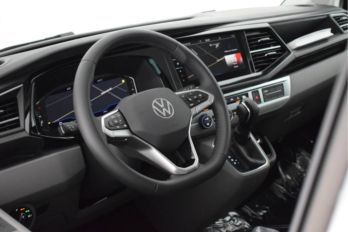Volkswagen Transporter Volkswagen Transporter Caravelle 2.0 TDI 204pk DSG L2H1 32 DC 2x Schuifdeur Leder Stoelverwarming Virtual Cockpit Navigatie Camera