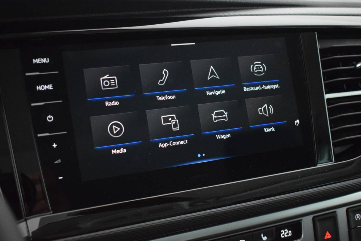 Volkswagen Transporter Volkswagen Transporter Caravelle 2.0 TDI 204pk DSG L2H1 32 DC 2x Schuifdeur Leder Stoelverwarming Virtual Cockpit Navigatie Camera