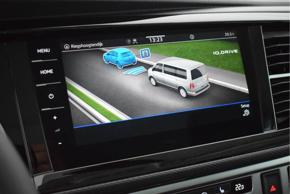 Volkswagen Transporter Volkswagen Transporter Caravelle 2.0 TDI 204pk DSG L2H1 32 DC 2x Schuifdeur Leder Stoelverwarming Virtual Cockpit Navigatie Camera