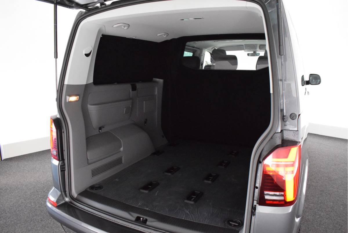 Volkswagen Transporter Volkswagen Transporter Caravelle 2.0 TDI 204pk DSG L2H1 32 DC 2x Schuifdeur Leder Stoelverwarming Virtual Cockpit Navigatie Camera