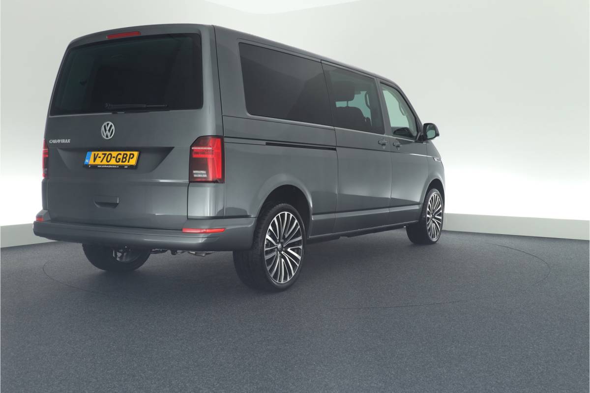 Volkswagen Transporter Volkswagen Transporter Caravelle 2.0 TDI 204pk DSG L2H1 32 DC 2x Schuifdeur Leder Stoelverwarming Virtual Cockpit Navigatie Camera