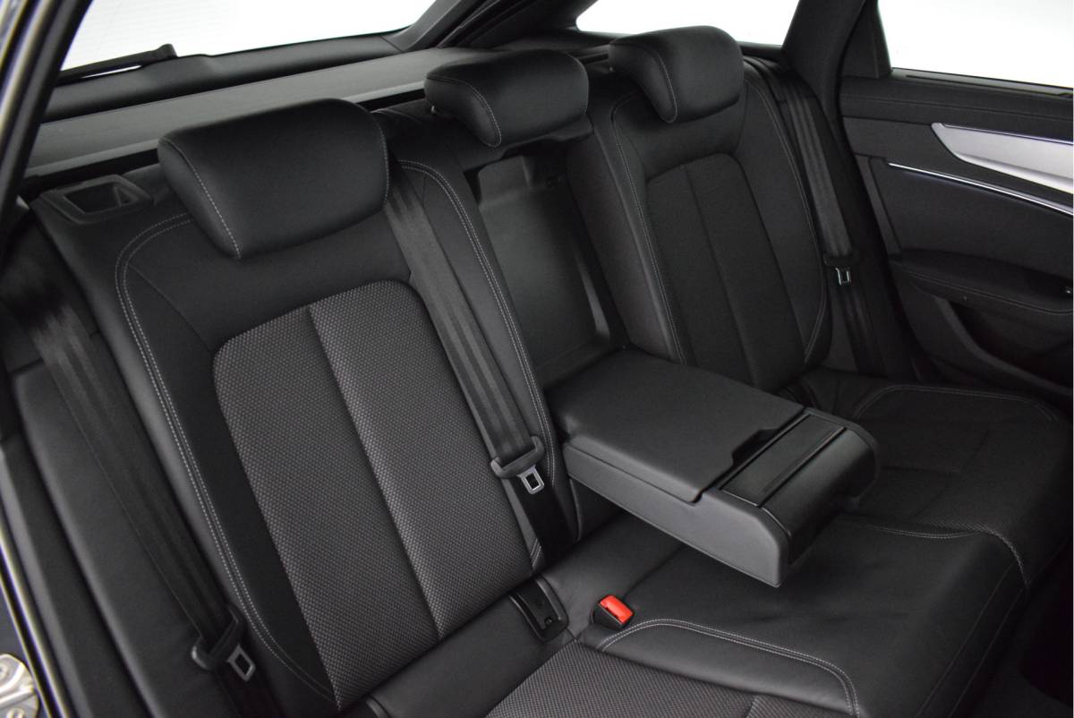 Audi A6 Audi A6 Avant 45 TFSI 245pk 2x S-Line Matrix Led Camera Memory Virtual Cockpit Stoelverwarming Navatie