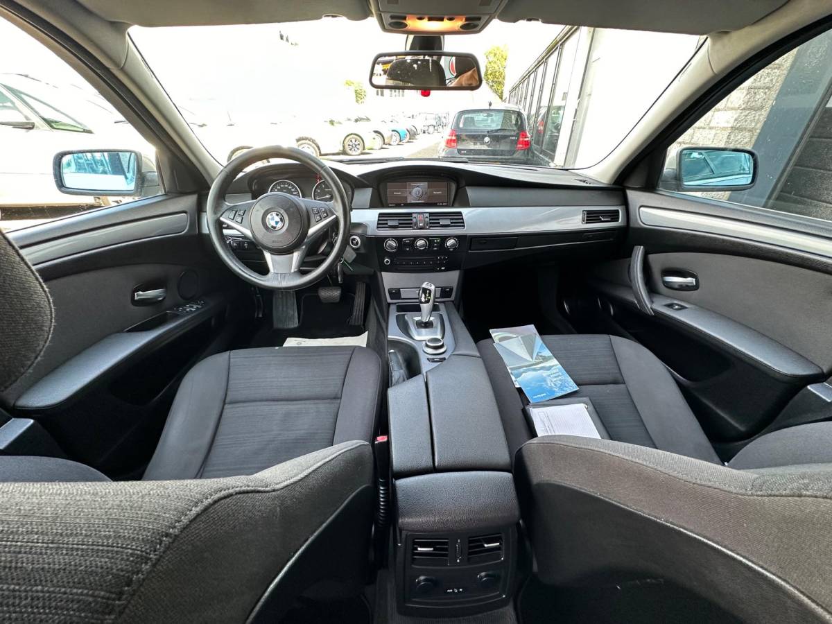 BMW 5 Serie BMW 5-serie Touring 520i Corporate Lease Business Line YOUNGTIMER AUTOMAAT
