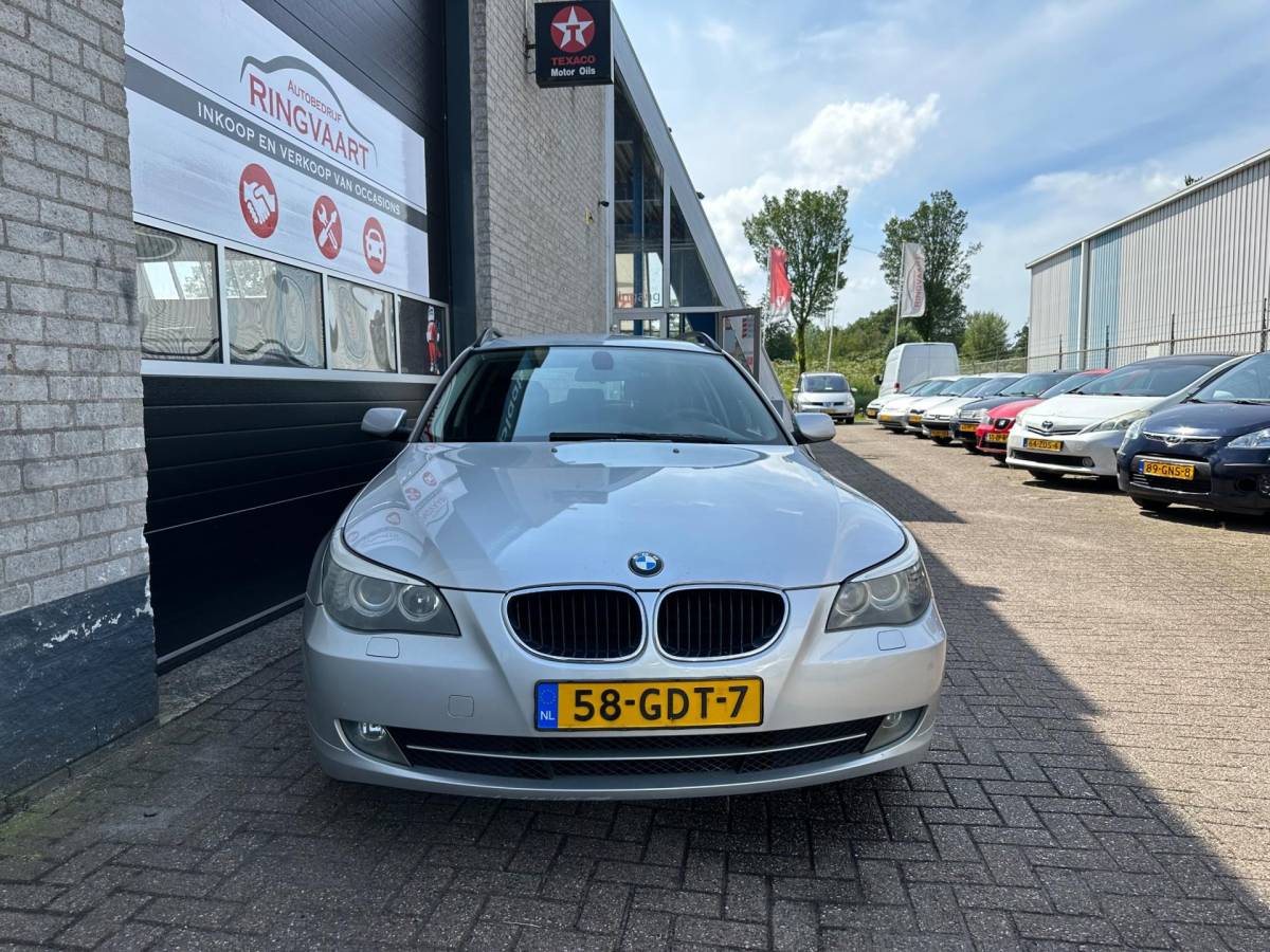 BMW 5 Serie BMW 5-serie Touring 520i Corporate Lease Business Line YOUNGTIMER AUTOMAAT