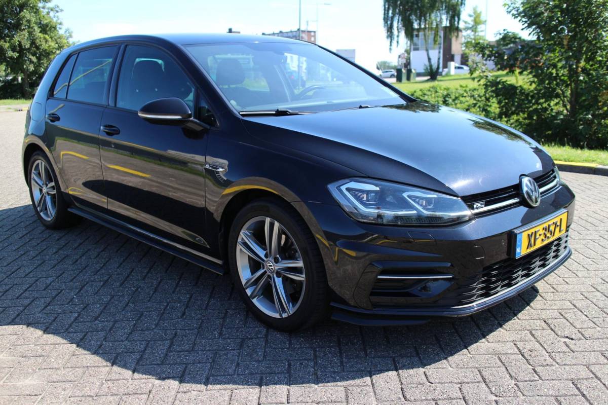 Volkswagen Golf Volkswagen Golf 1.5 TSI Highline Business R_LINE_HELE NETTE AUTO