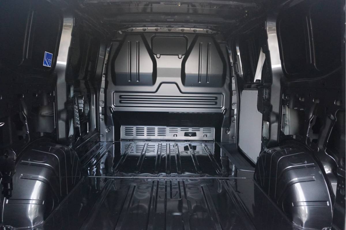 Ford Transit Custom Ford Transit Custom 300L 136PK Trend BPM VRIJ!! 13″ Sync Navi, Cam, Adap. Cruise!! NR. 822