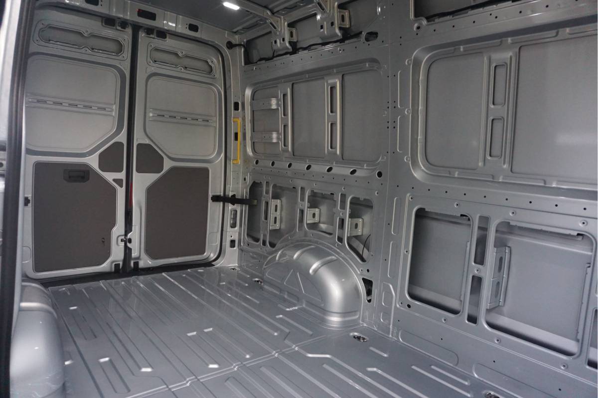 Volkswagen Crafter Volkswagen Crafter 35 177PK L3H3 AUT BPM VRIJ!! Navi, Cam, Adap. Cruise, LED!! NR. 875