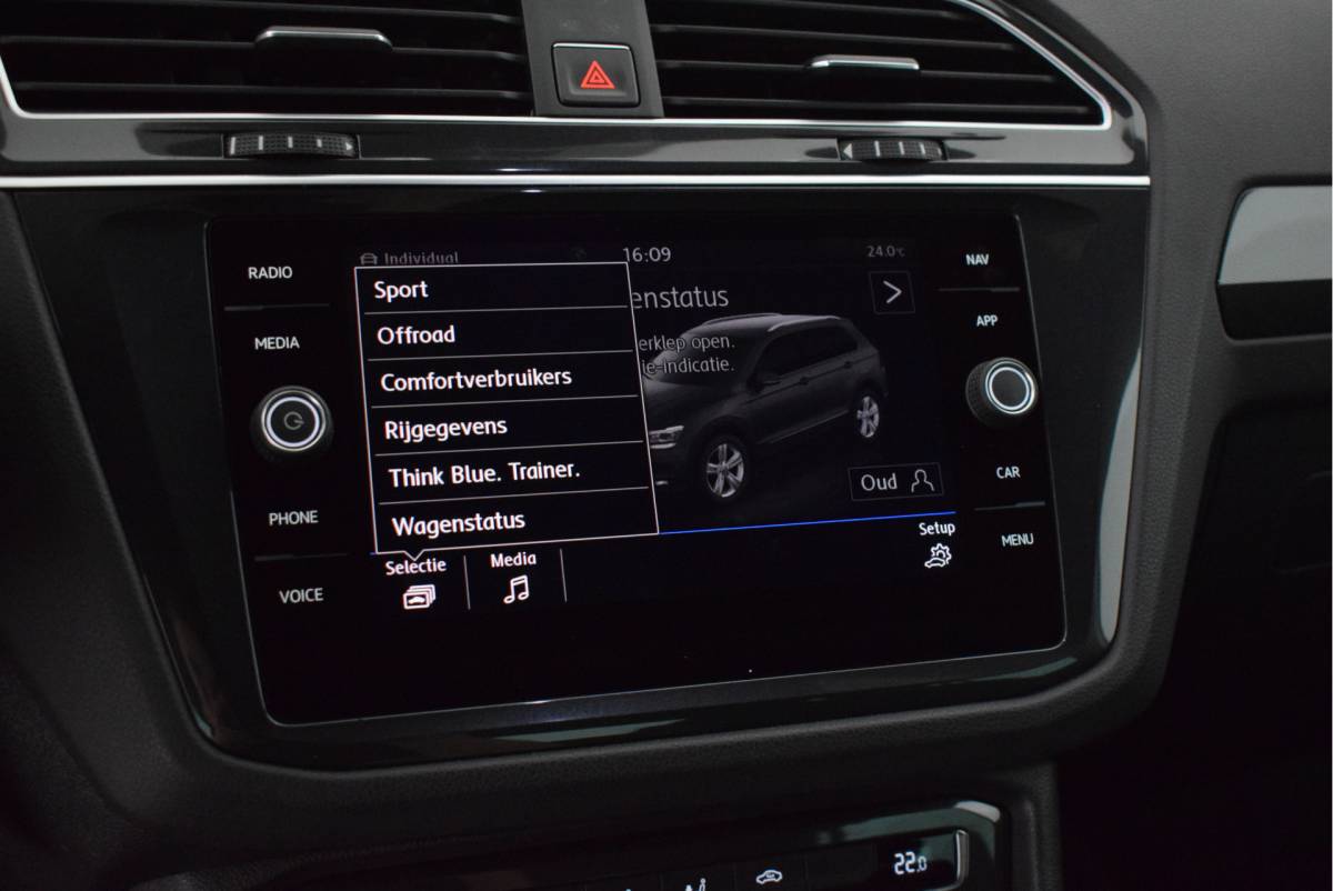Volkswagen Tiguan Volkswagen Tiguan 1.4 TSI 150pk DSG 4Motion R-Line Highline Virtual Cockpit Led Navigatie