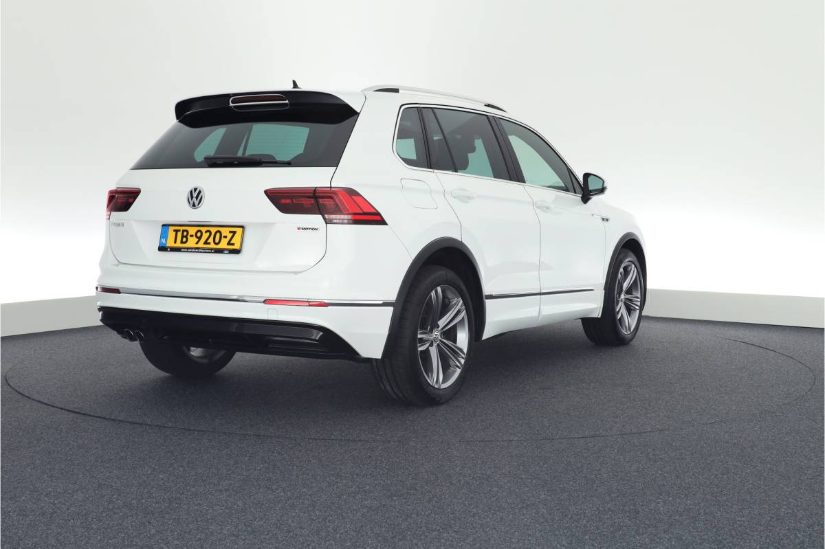 Volkswagen Tiguan Volkswagen Tiguan 1.4 TSI 150pk DSG 4Motion R-Line Highline Virtual Cockpit Led Navigatie