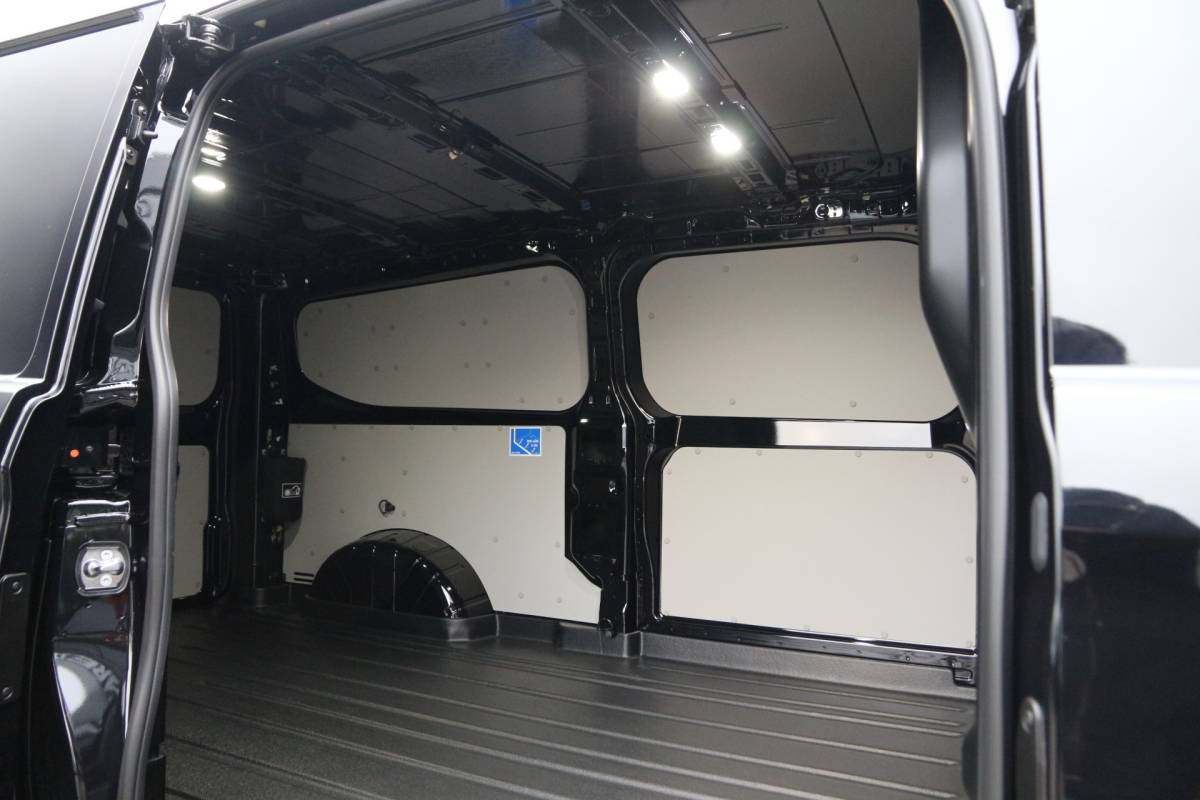 Ford Transit Custom Ford Transit Custom 2.0 TDCI 170 | Aut. | NIEUW!! | L2H1 | Cruise | Stoelverw. | Clima..