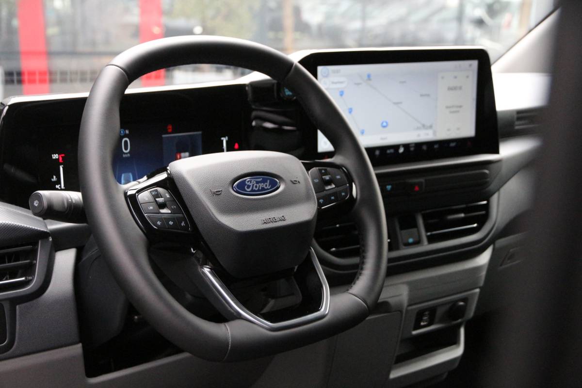 Ford Transit Custom Ford Transit Custom 2.0 TDCI 170 | Aut. | NIEUW!! | L2H1 | Cruise | Stoelverw. | Clima..