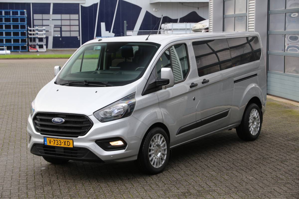 Ford Transit Custom Ford Transit Custom 320 2.0 TDCI 170 | Aut. | DC | 2x Schuifdeur | Stoelverw. | Cruise | Navi | Airco..