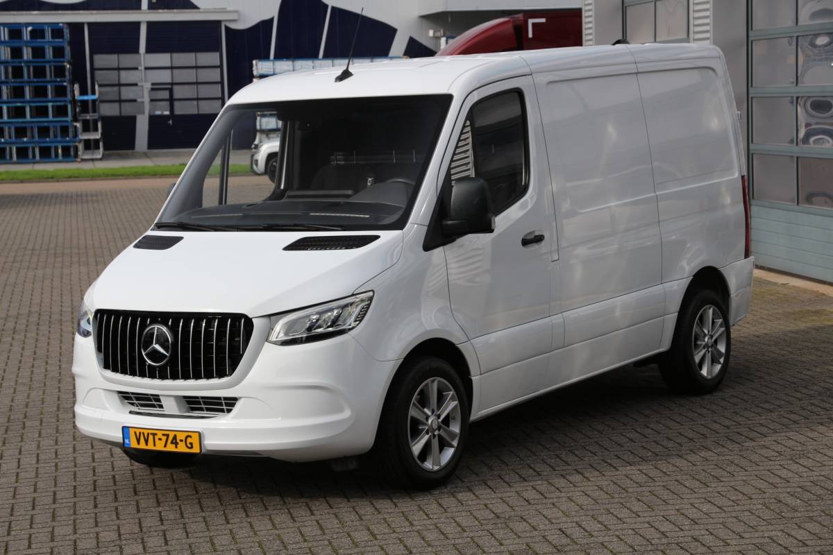 Mercedes-Benz Sprinter Mercedes-Benz Sprinter 190PK CDI | Aut. | L1H1 | LED | Mbux | Camera | Clima..
