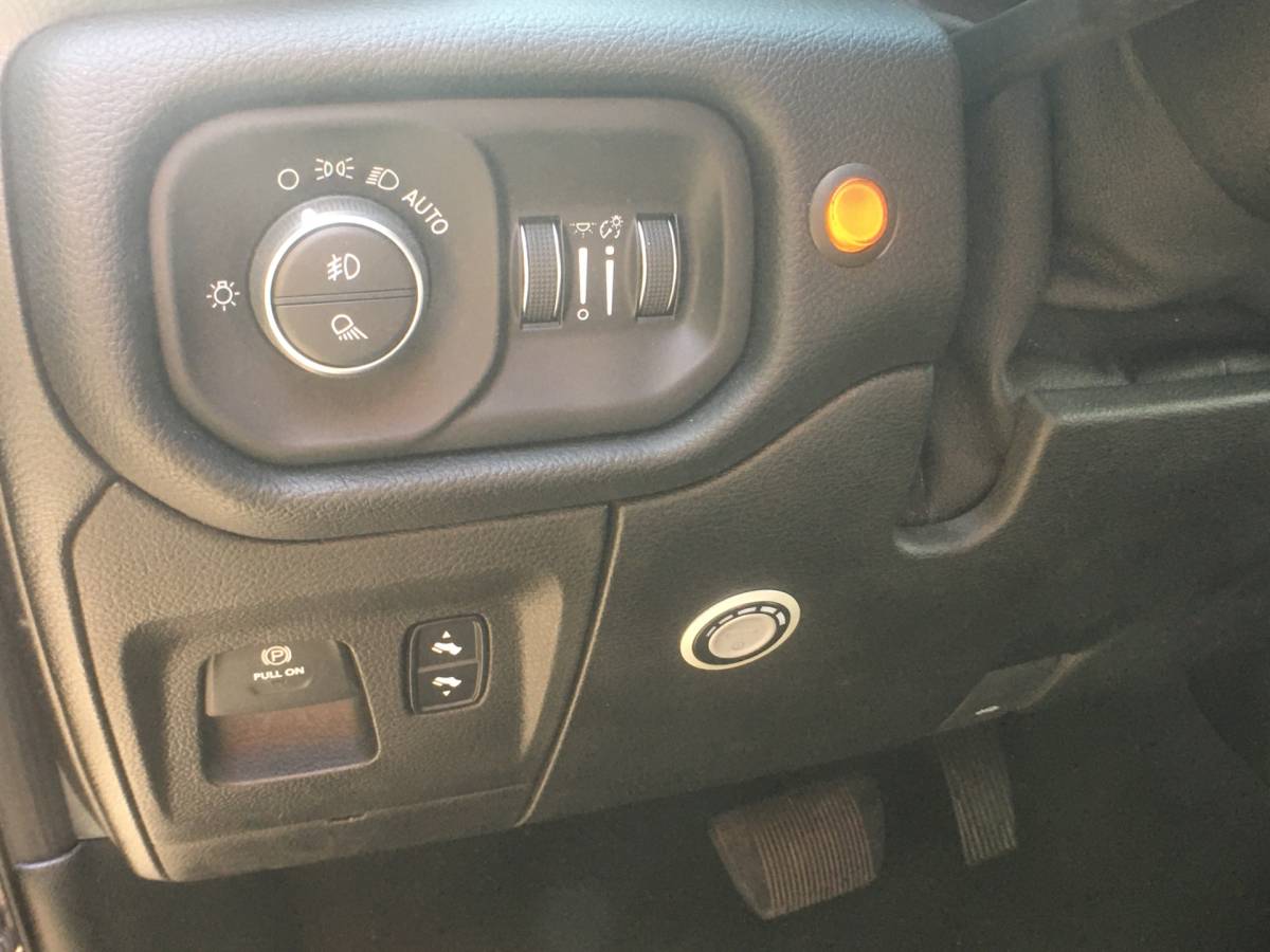 Dodge Ram 1500 Dodge Ram 1500 5.7 V8 4×4 Crew Cab 5’7 Sport Panorama dak, LPG Prins, Navigatie, leder