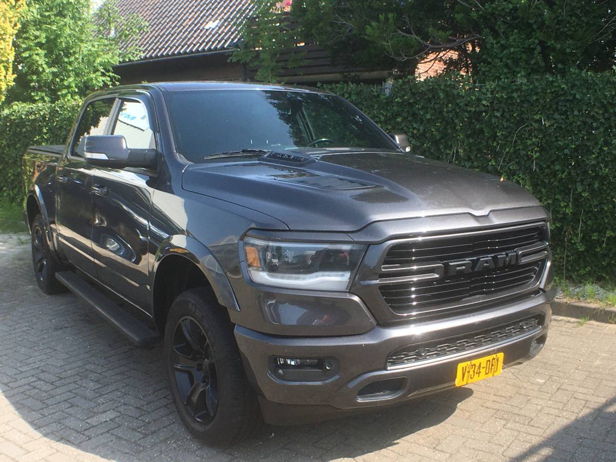 Dodge Ram 1500 Dodge Ram 1500 5.7 V8 4×4 Crew Cab 5’7 Sport Panorama dak, LPG Prins, Navigatie, leder