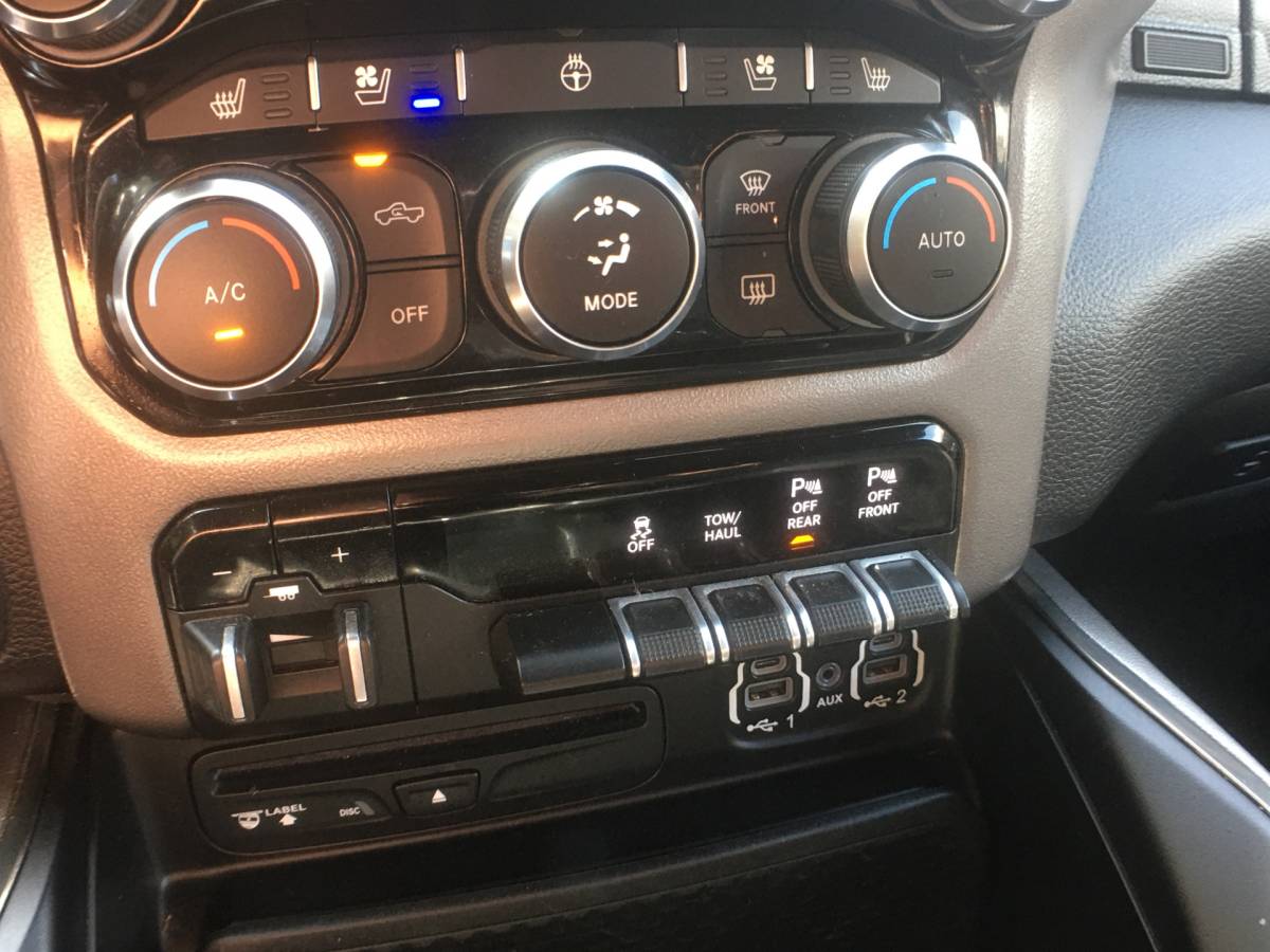 Dodge Ram 1500 Dodge Ram 1500 5.7 V8 4×4 Crew Cab 5’7 Sport Panorama dak, LPG Prins, Navigatie, leder