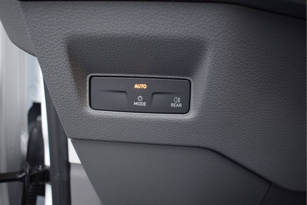 Volkswagen Crafter Volkswagen Crafter Facelift 35 2.0 TDI 140pk H6 L3H2 Comfortline App-Connect Parkeersensoren