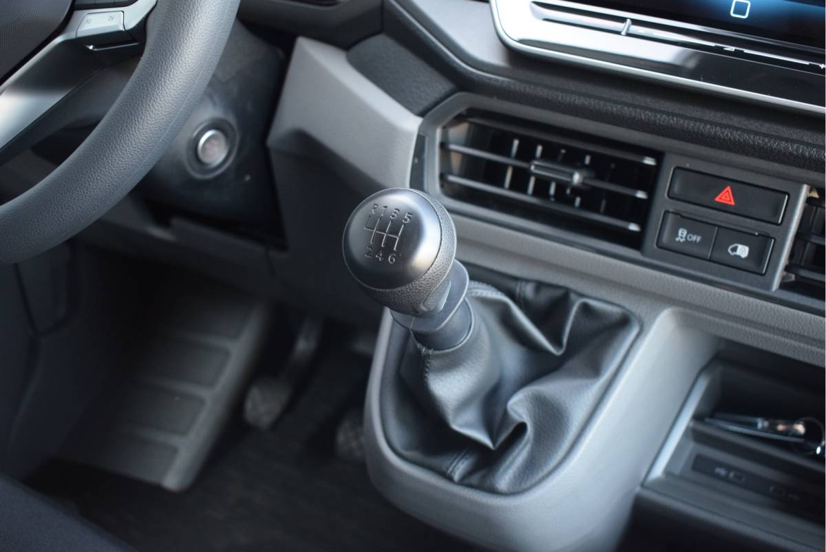 Volkswagen Crafter Volkswagen Crafter Facelift 35 2.0 TDI 140pk H6 L3H2 Comfortline App-Connect Parkeersensoren