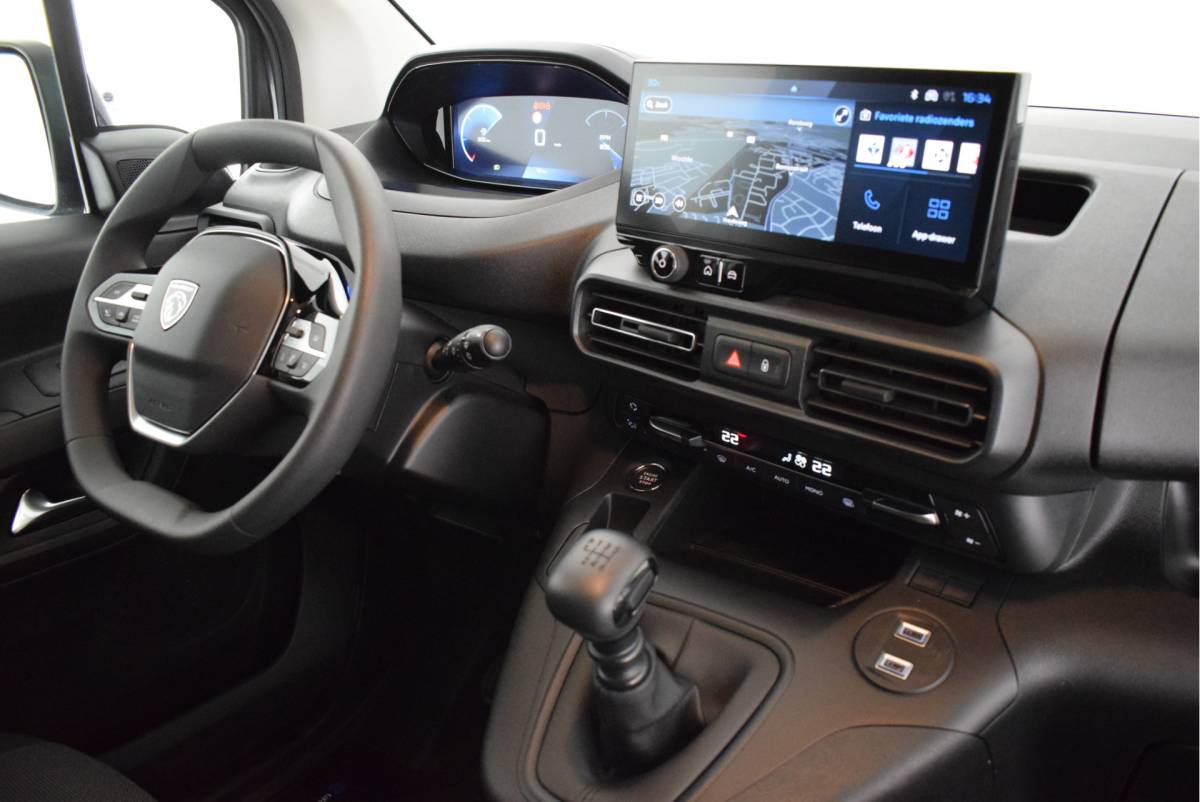 Peugeot Partner Peugeot Partner 1.5 130pk H6 BlueHDi S&S L1 3Pers. Camera Navigatie Climate Control Parkeersensoren