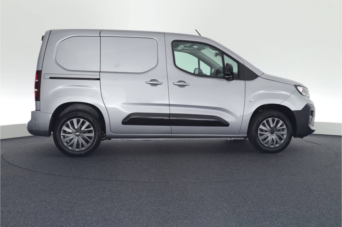 Peugeot Partner Peugeot Partner 1.5 130pk H6 BlueHDi S&S L1 3Pers. Camera Navigatie Climate Control Parkeersensoren
