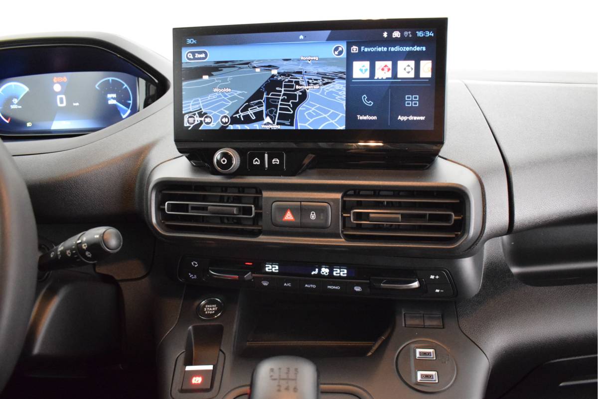 Peugeot Partner Peugeot Partner 1.5 130pk H6 BlueHDi S&S L1 3Pers. Camera Navigatie Climate Control Parkeersensoren
