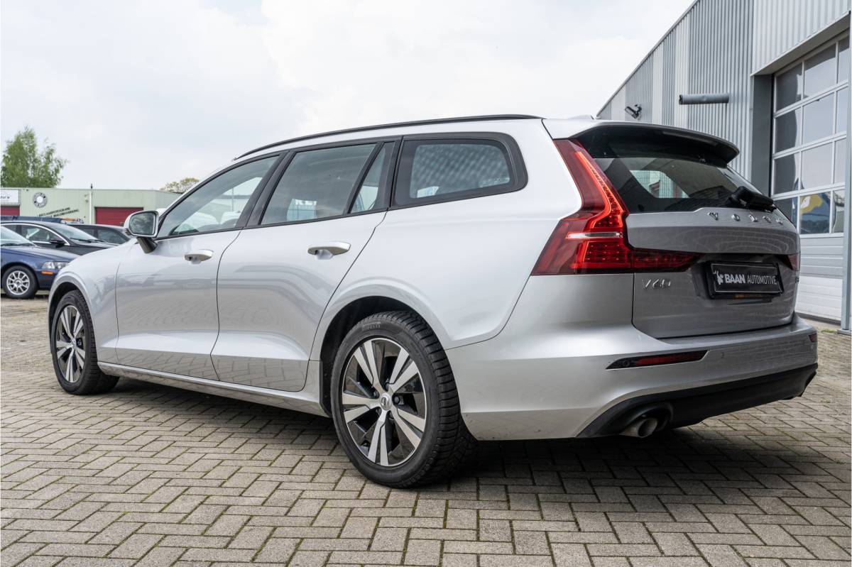 Volvo V60 Volvo V60 2.0 B3 Momentum Advantage >> Motor defect