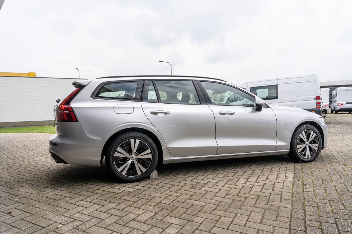 Volvo V60 Volvo V60 2.0 B3 Momentum Advantage >> Motor defect
