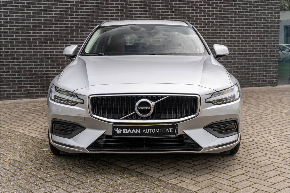 Volvo V60 Volvo V60 2.0 B3 Momentum Advantage >> Motor defect