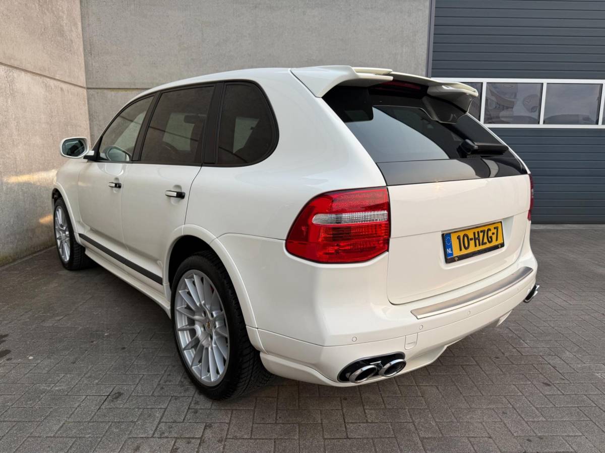 Porsche Cayenne Porsche Cayenne 4.8 GTS, APPLE CARPLAY, PANO, TRK.HK