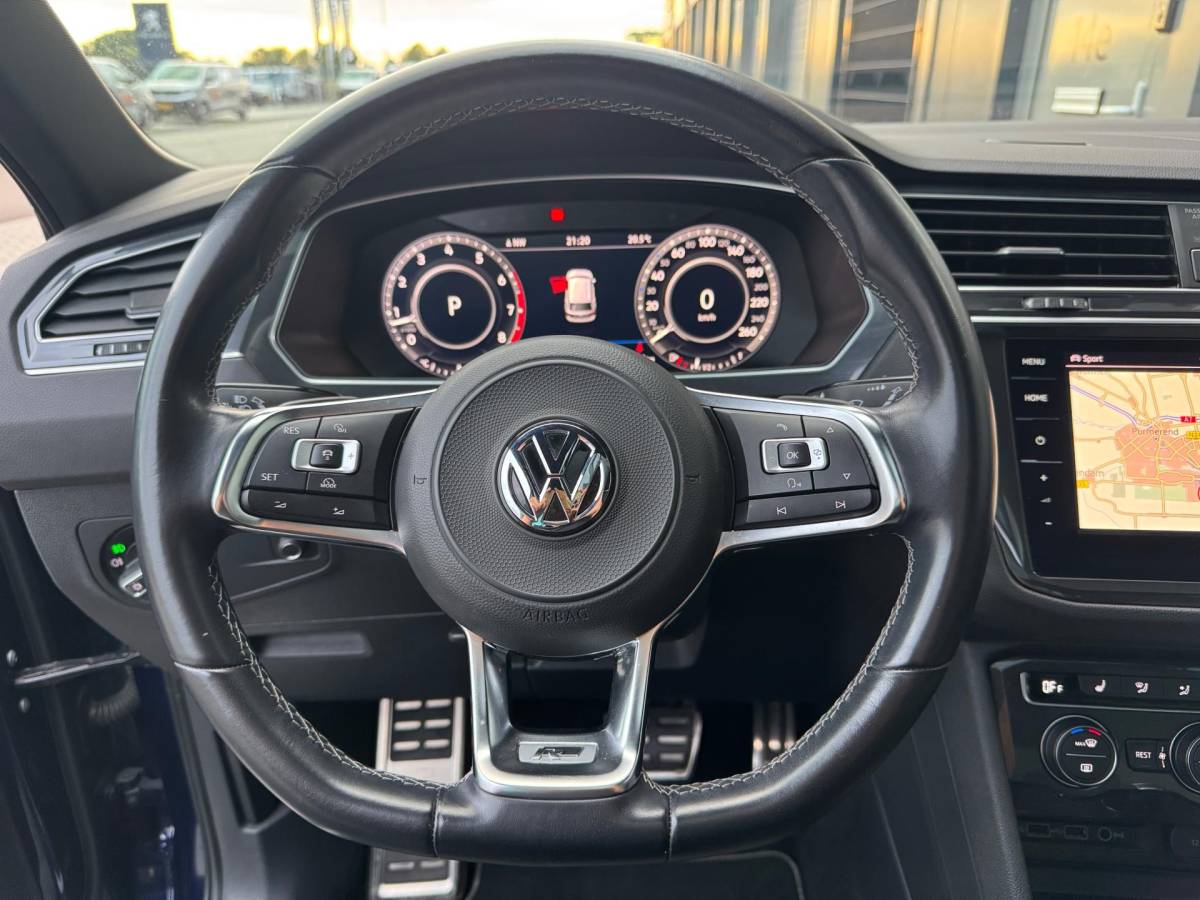Volkswagen Tiguan Volkswagen Tiguan 2.0 TSI 4Motion R-Line 220 PK | 360°Camera | PANO | NAV
