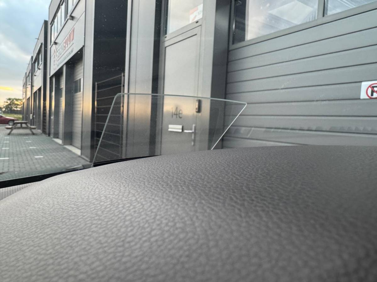 Volkswagen Tiguan Volkswagen Tiguan 2.0 TSI 4Motion R-Line 220 PK | 360°Camera | PANO | NAV