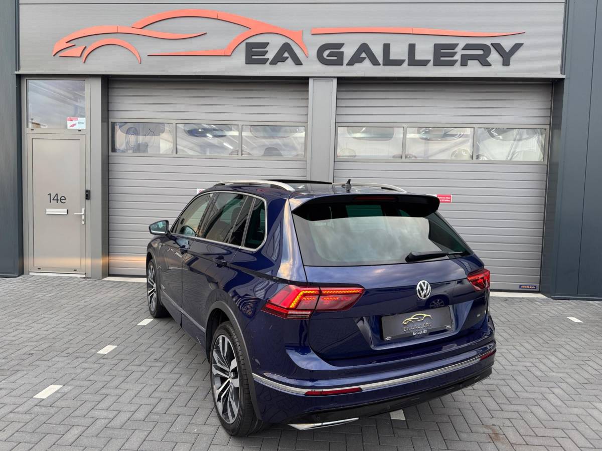 Volkswagen Tiguan Volkswagen Tiguan 2.0 TSI 4Motion R-Line 220 PK | 360°Camera | PANO | NAV