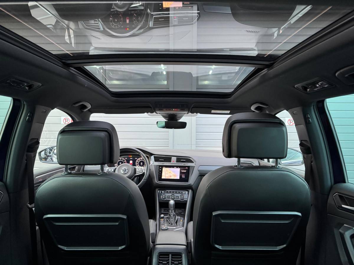 Volkswagen Tiguan Volkswagen Tiguan 2.0 TSI 4Motion R-Line 220 PK | 360°Camera | PANO | NAV