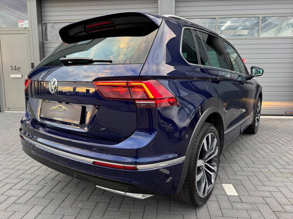Volkswagen Tiguan Volkswagen Tiguan 2.0 TSI 4Motion R-Line 220 PK | 360°Camera | PANO | NAV
