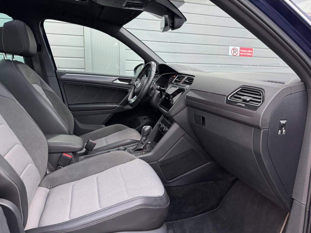 Volkswagen Tiguan Volkswagen Tiguan 2.0 TSI 4Motion R-Line 220 PK | 360°Camera | PANO | NAV